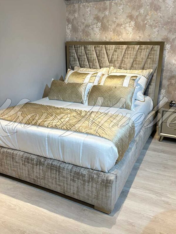 Cama Valentino